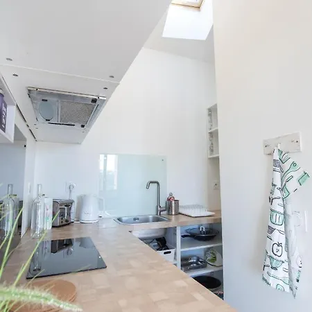 En Blanc - Hypercentre - 4 Couchages Apartment L'Isle-sur-la-Sorgue